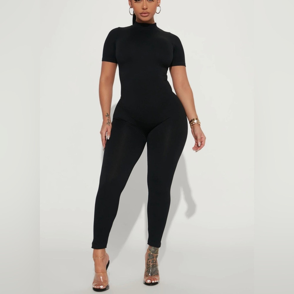 Brooke Seamless Jumpsuit - black